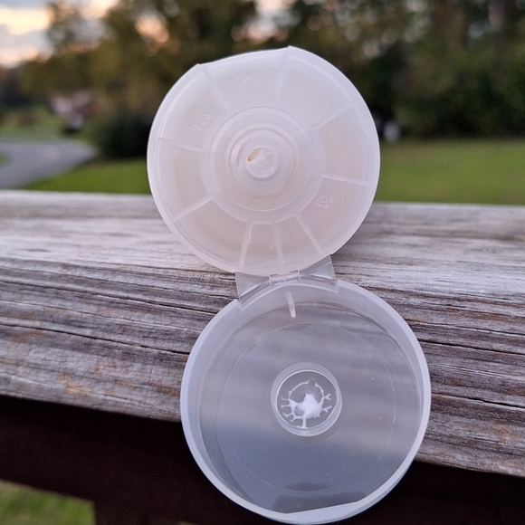 Bath & Body Works White T-Shirt Ultimate Hydration Body Cream 8oz New Retired - Picture 5 of 5